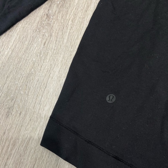 LULULEMON 🍋 - Picture 8 of 9